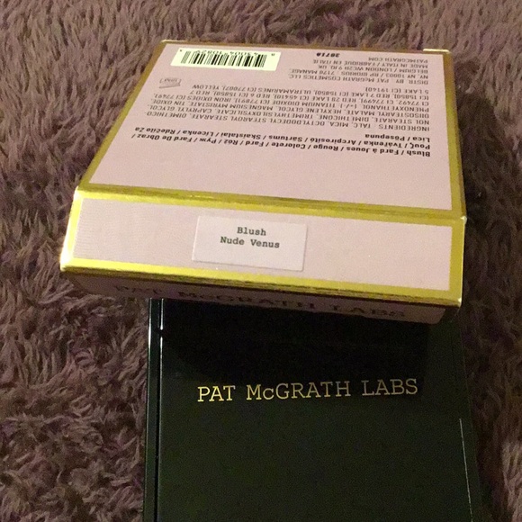 New Pat McGrath Labs Divine Powder Blush (Nude Venus) - Picture 2 of 8